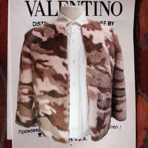 100% Authentic Valentino Pink Camo Pink Fur Women's Jacket Size 44 $34,000.00